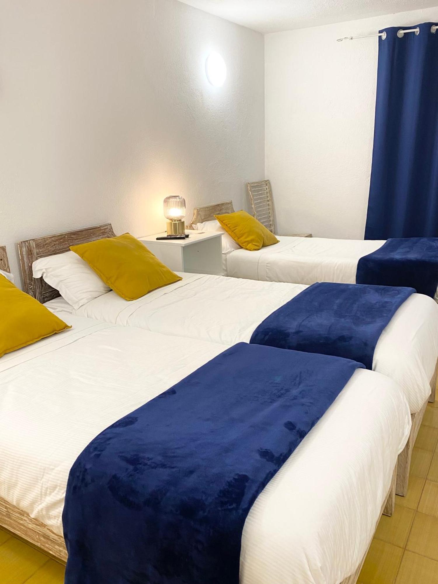 Cala Reale Rooms Marinella Марінелла Екстер'єр фото
