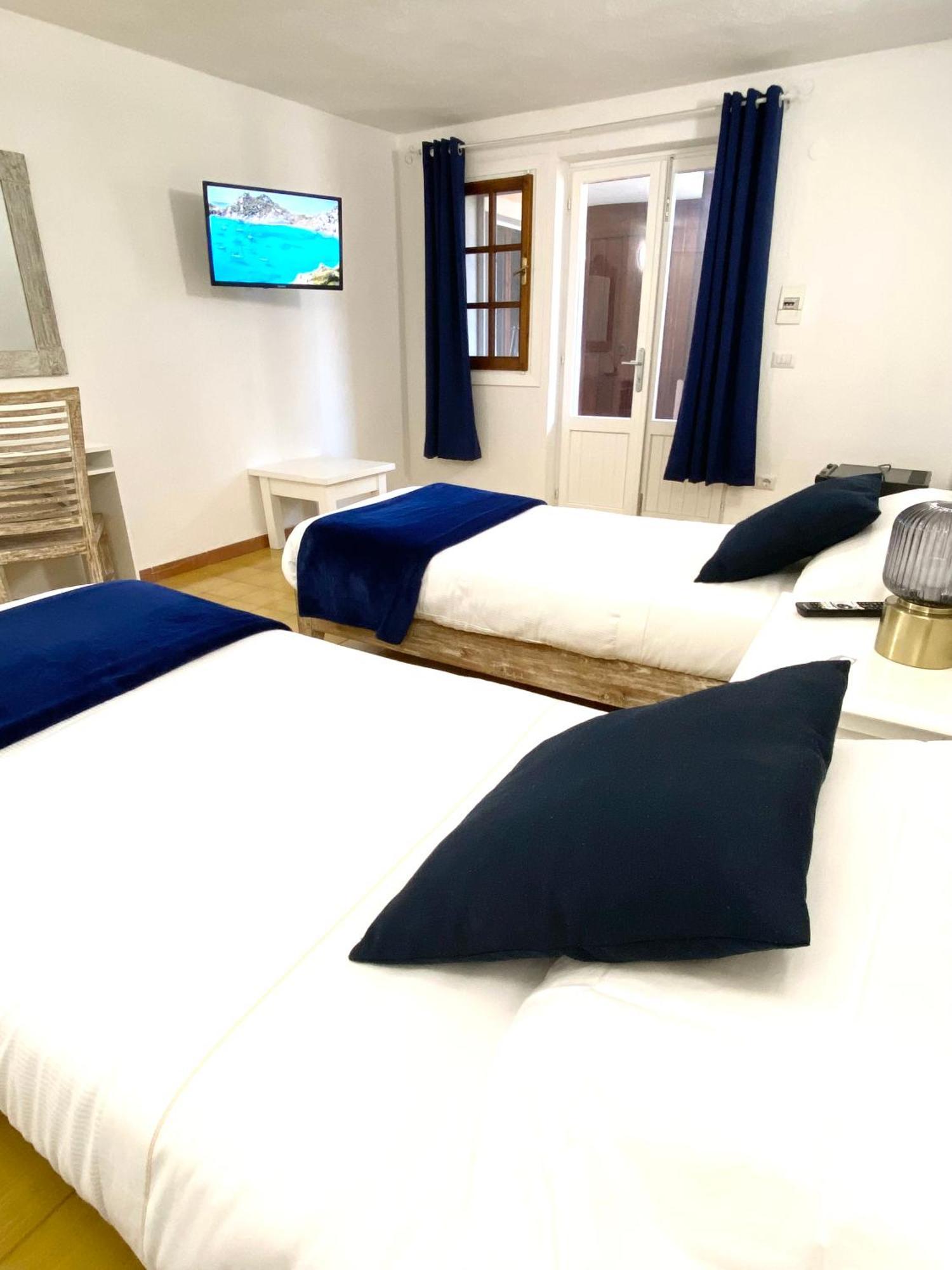 Cala Reale Rooms Marinella Марінелла Екстер'єр фото