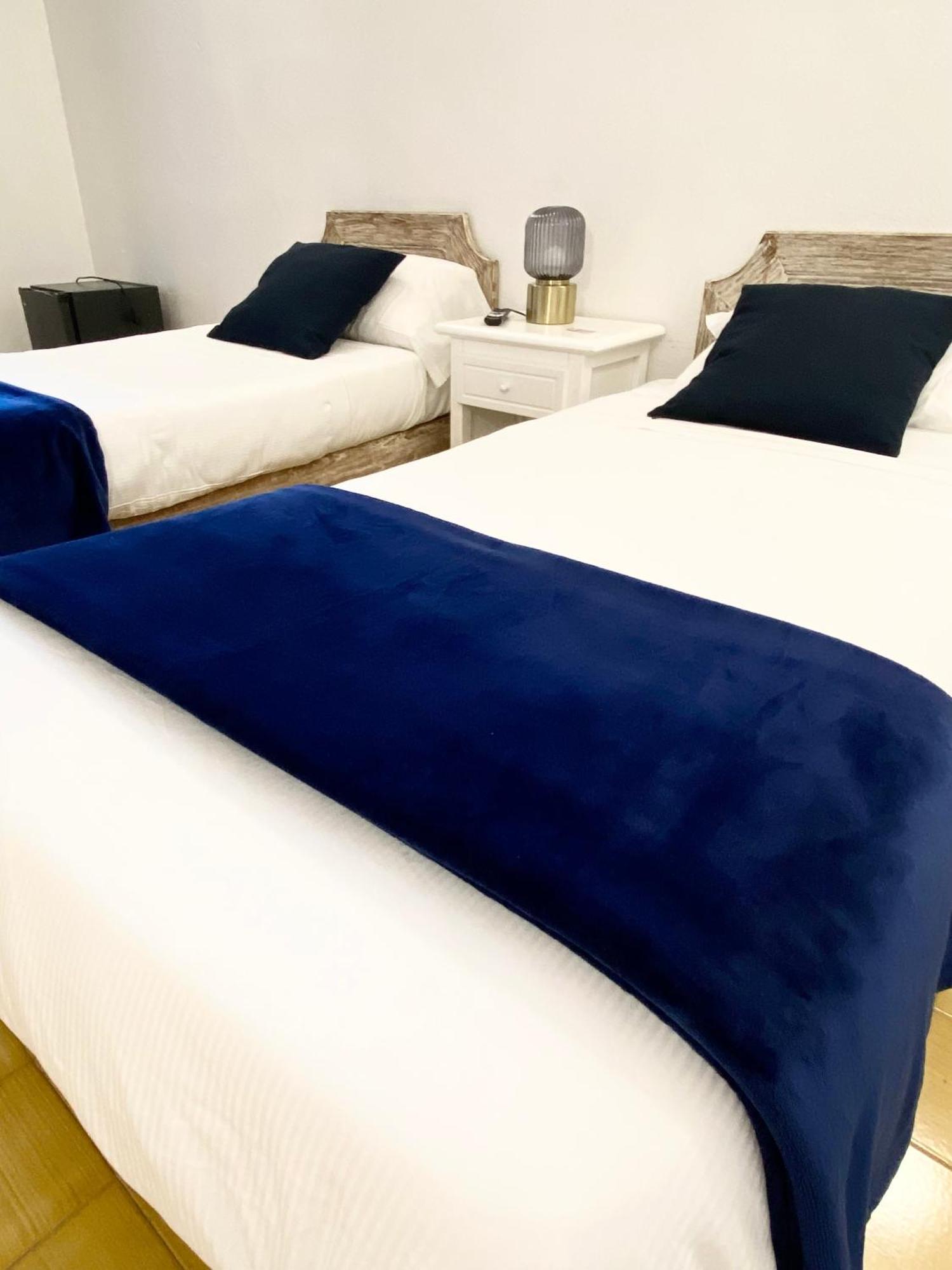 Cala Reale Rooms Marinella Марінелла Екстер'єр фото