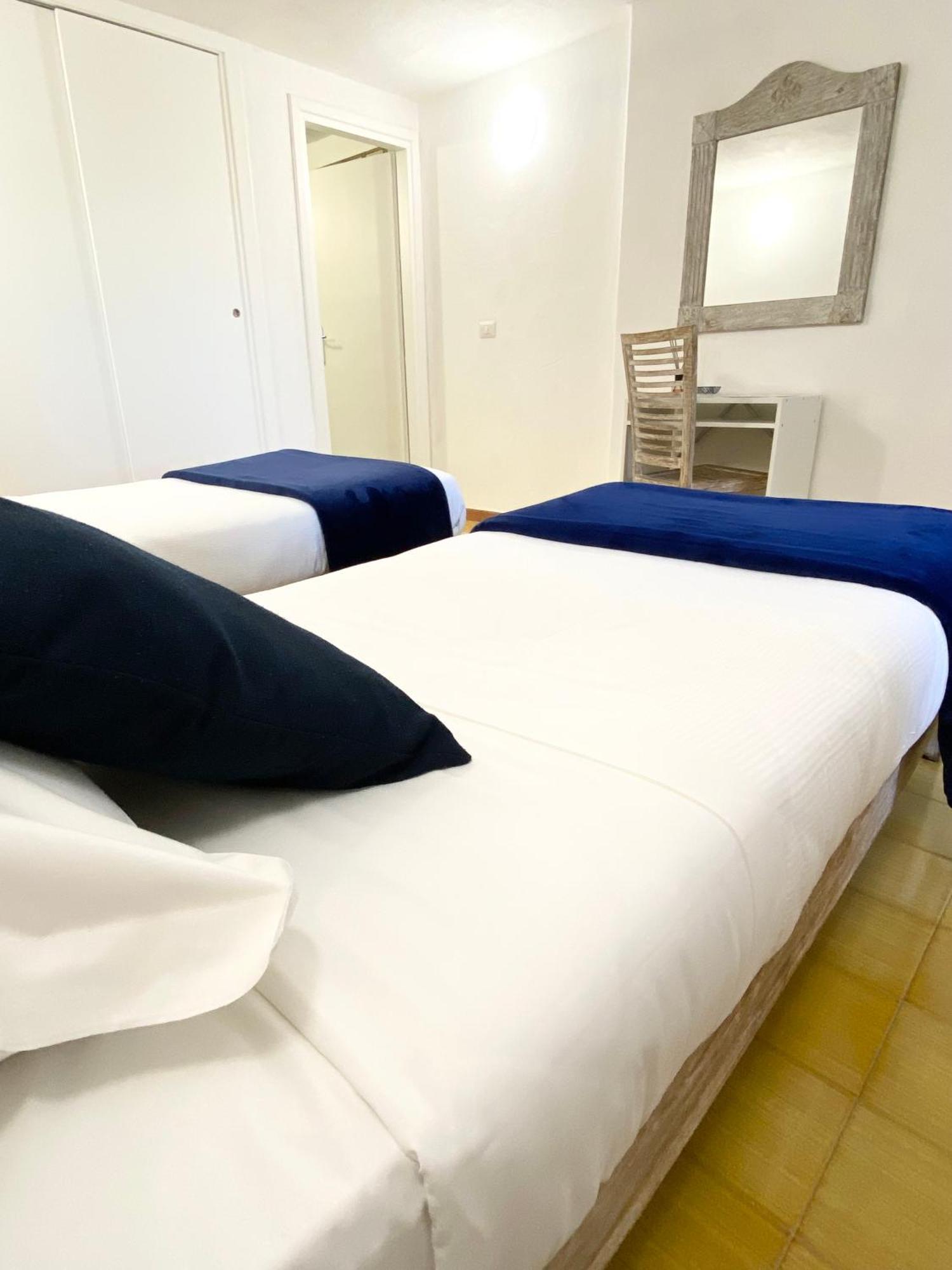 Cala Reale Rooms Marinella Марінелла Екстер'єр фото
