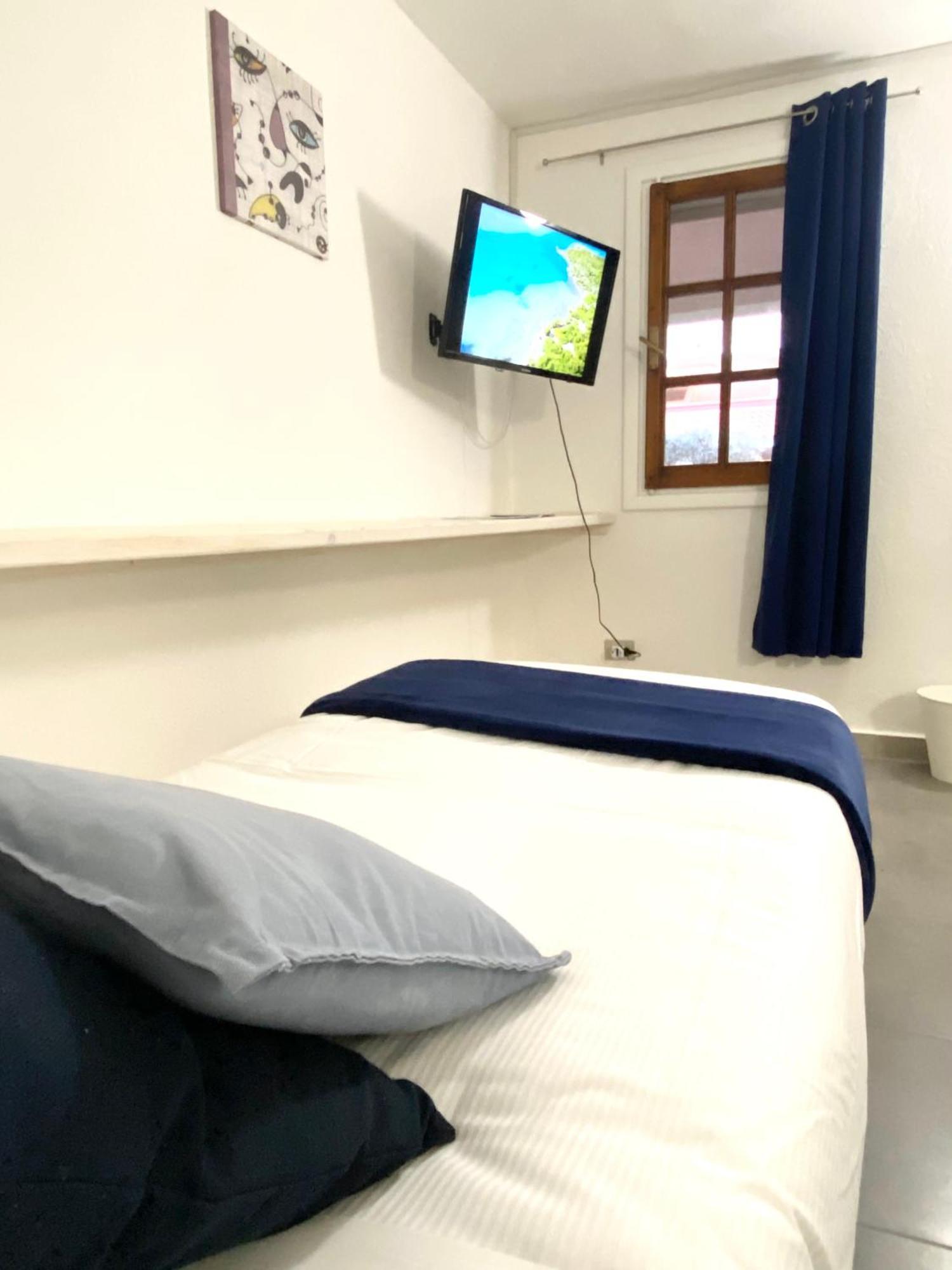 Cala Reale Rooms Marinella Марінелла Екстер'єр фото