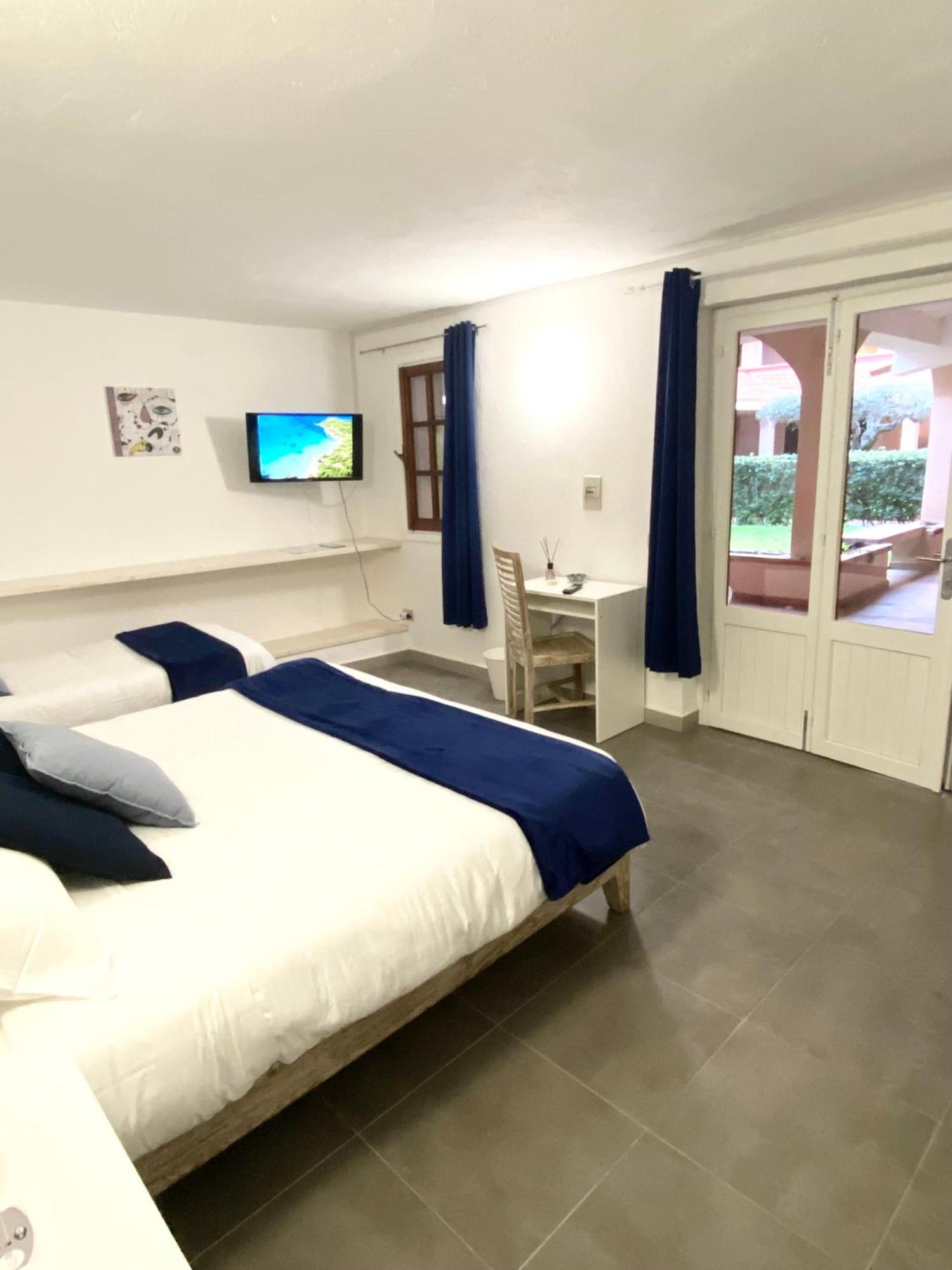 Cala Reale Rooms Marinella Марінелла Екстер'єр фото