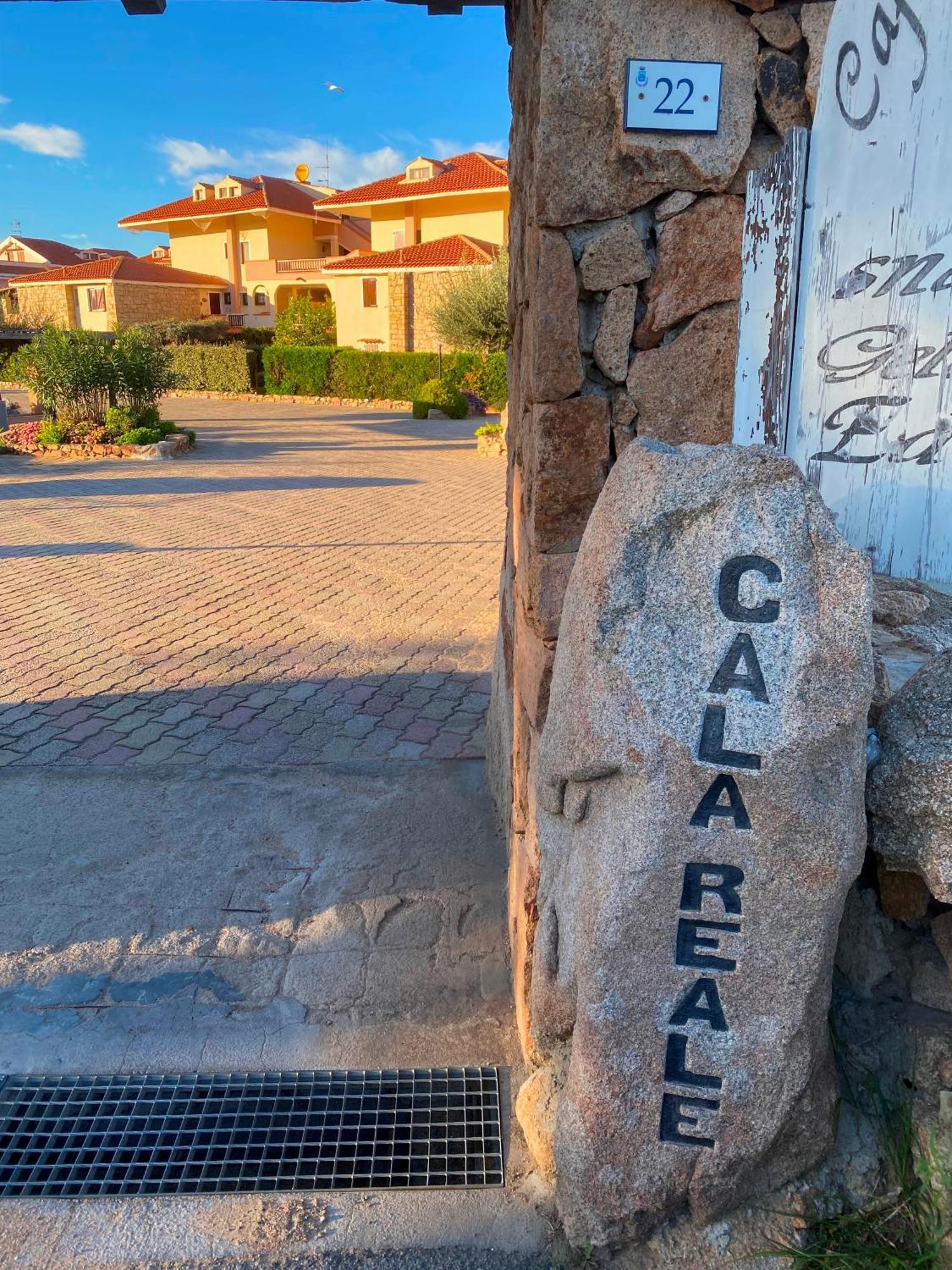 Cala Reale Rooms Marinella Марінелла Екстер'єр фото